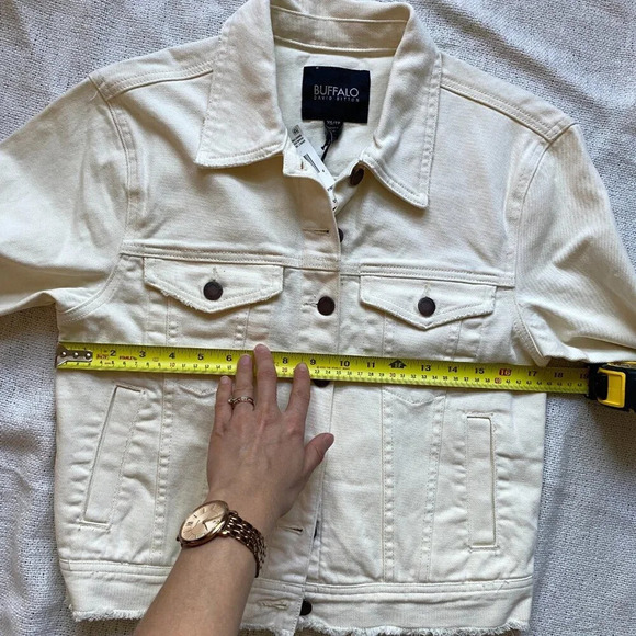 NWT BUFFALO David  Bitton Cream Cotton Nicci Distressed Ripped Denim Jacket XS - Picture 12 of 14